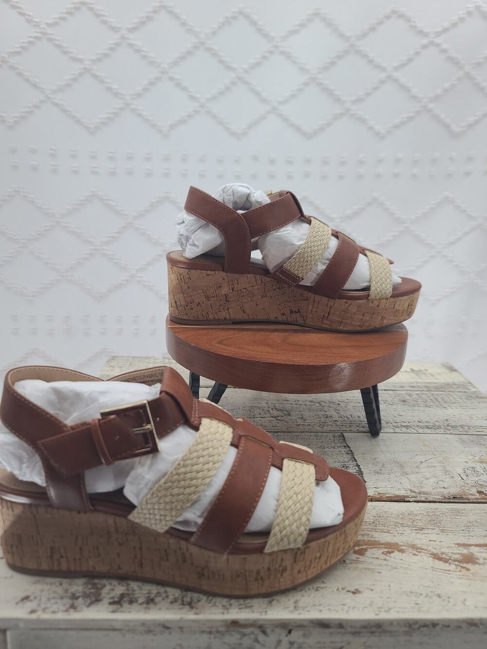 Fisherman vacay ready platform sandals Violet & red Size 6/1/2 Stitch Fix